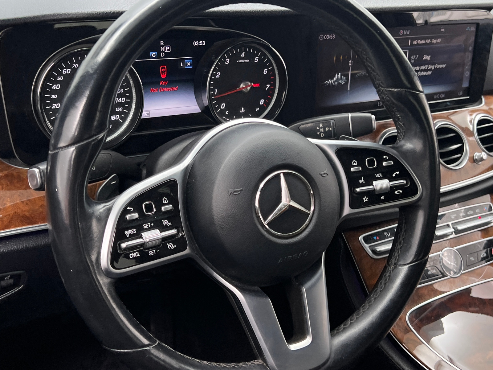 Thumbnail: 2019 Mercedes-Benz E-Class - 4