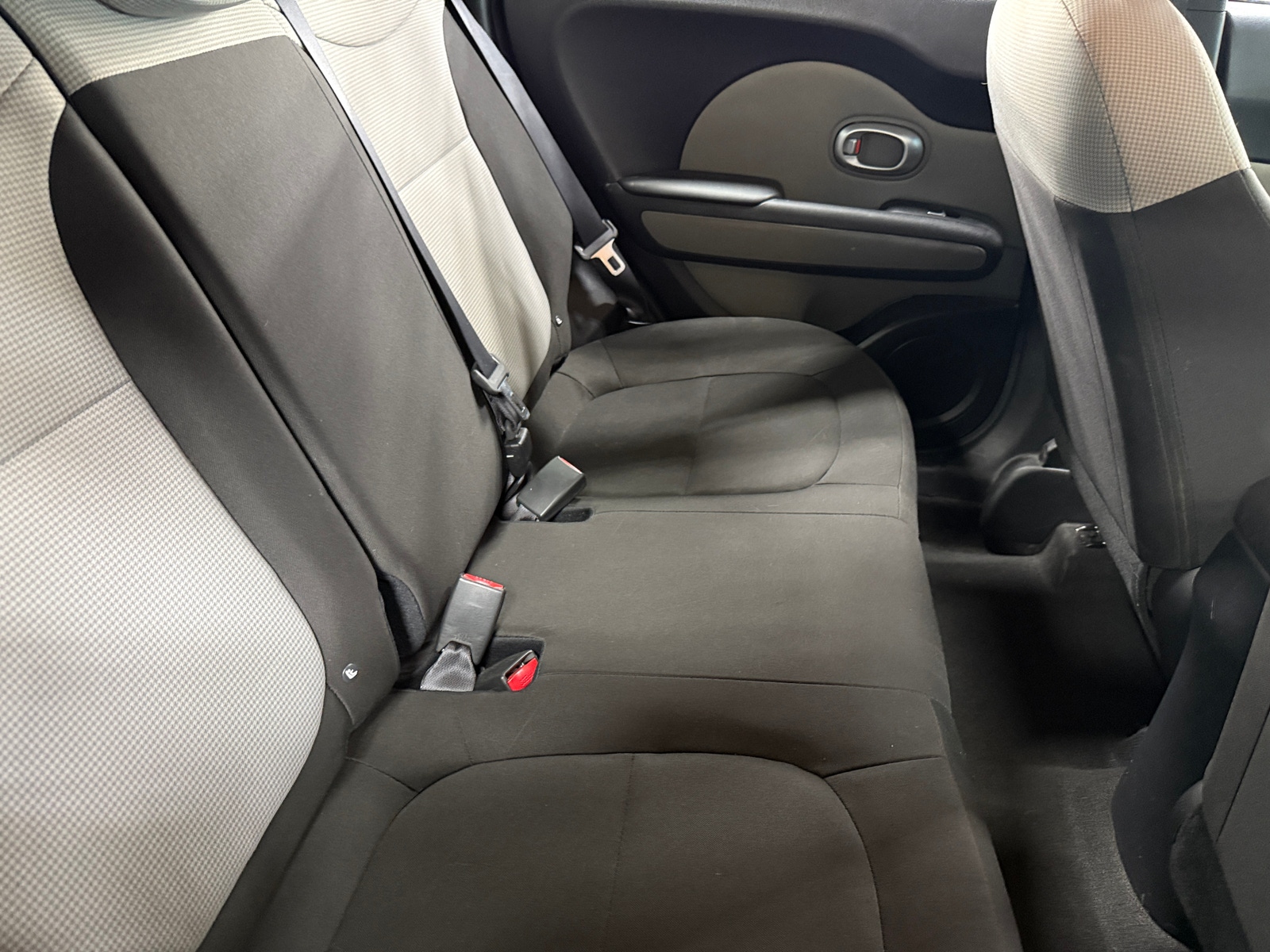 Thumbnail: 2017 Kia Soul - 6