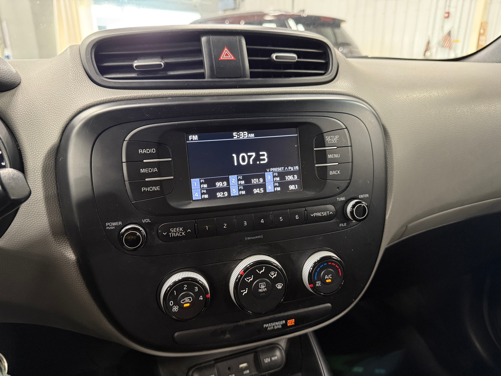 Thumbnail: 2017 Kia Soul - 4