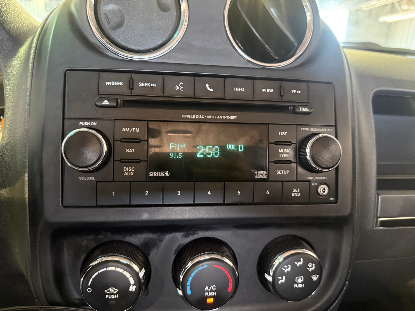 Thumbnail: 2016 Jeep Patriot - 4
