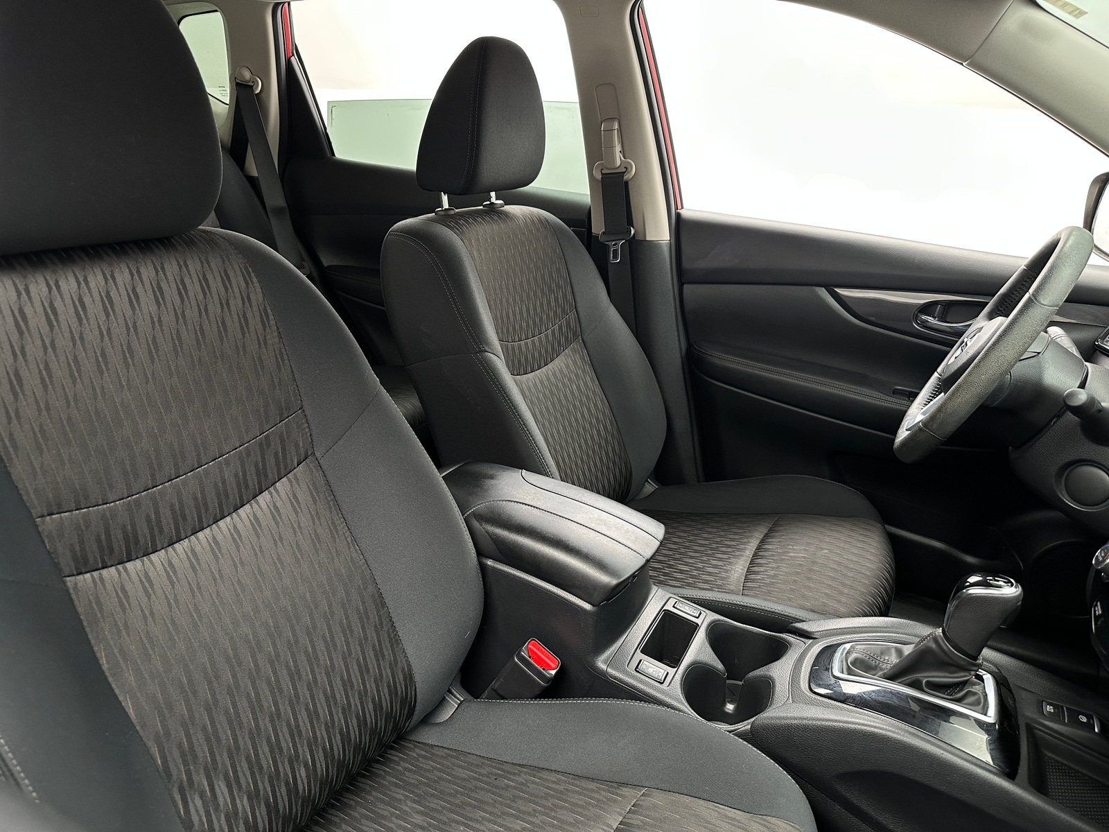 Thumbnail: 2019 Nissan Rogue - 2
