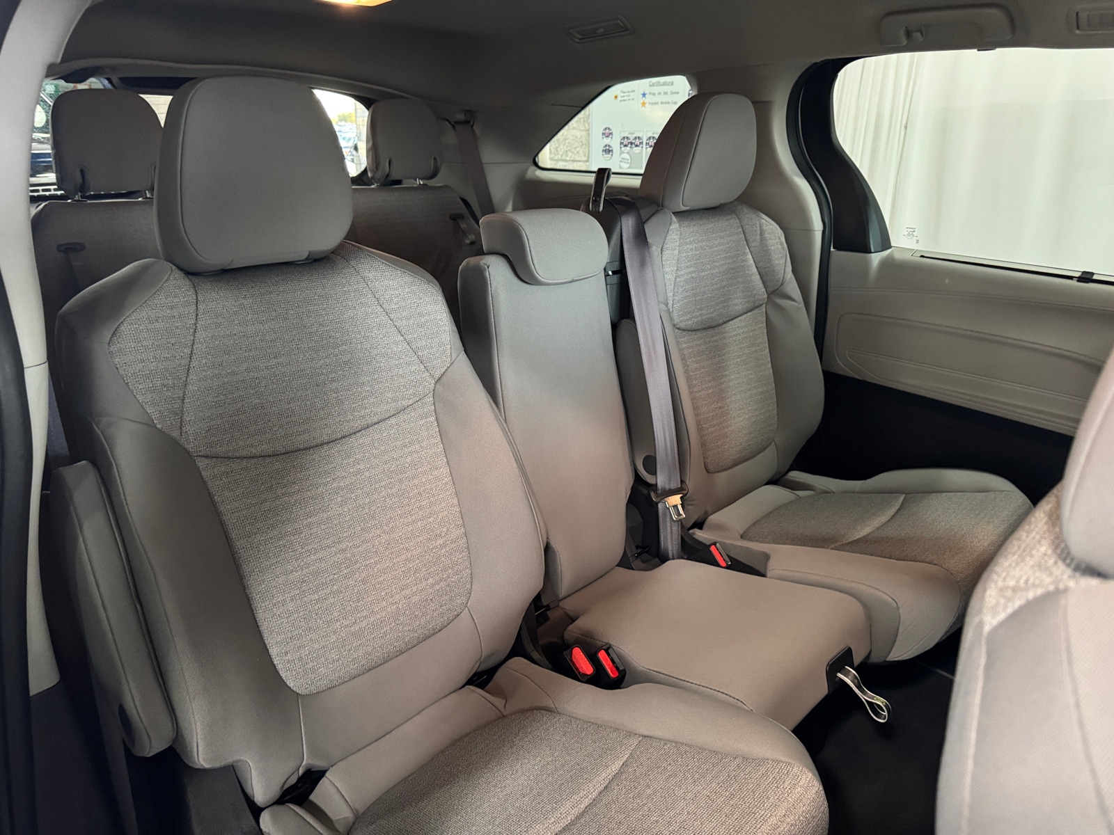 Thumbnail: 2022 Toyota Sienna - 6