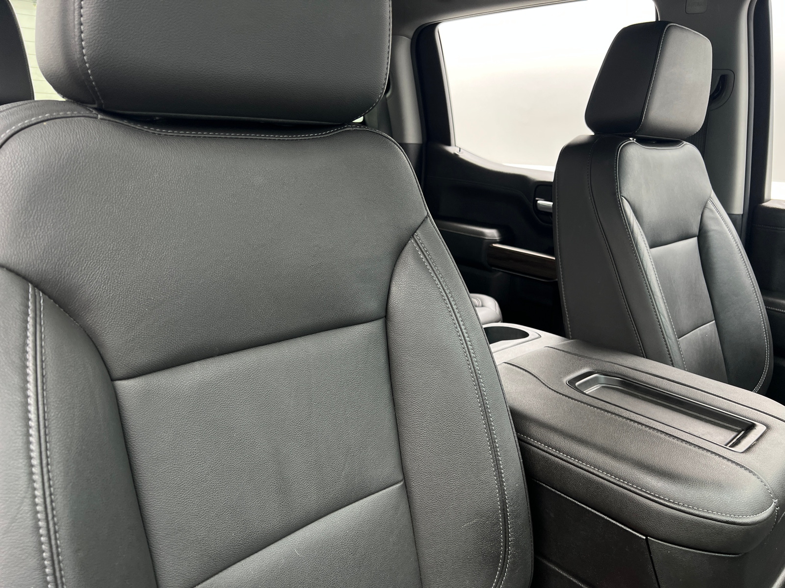 Thumbnail: 2019 Chevrolet Silverado 1500 - 2