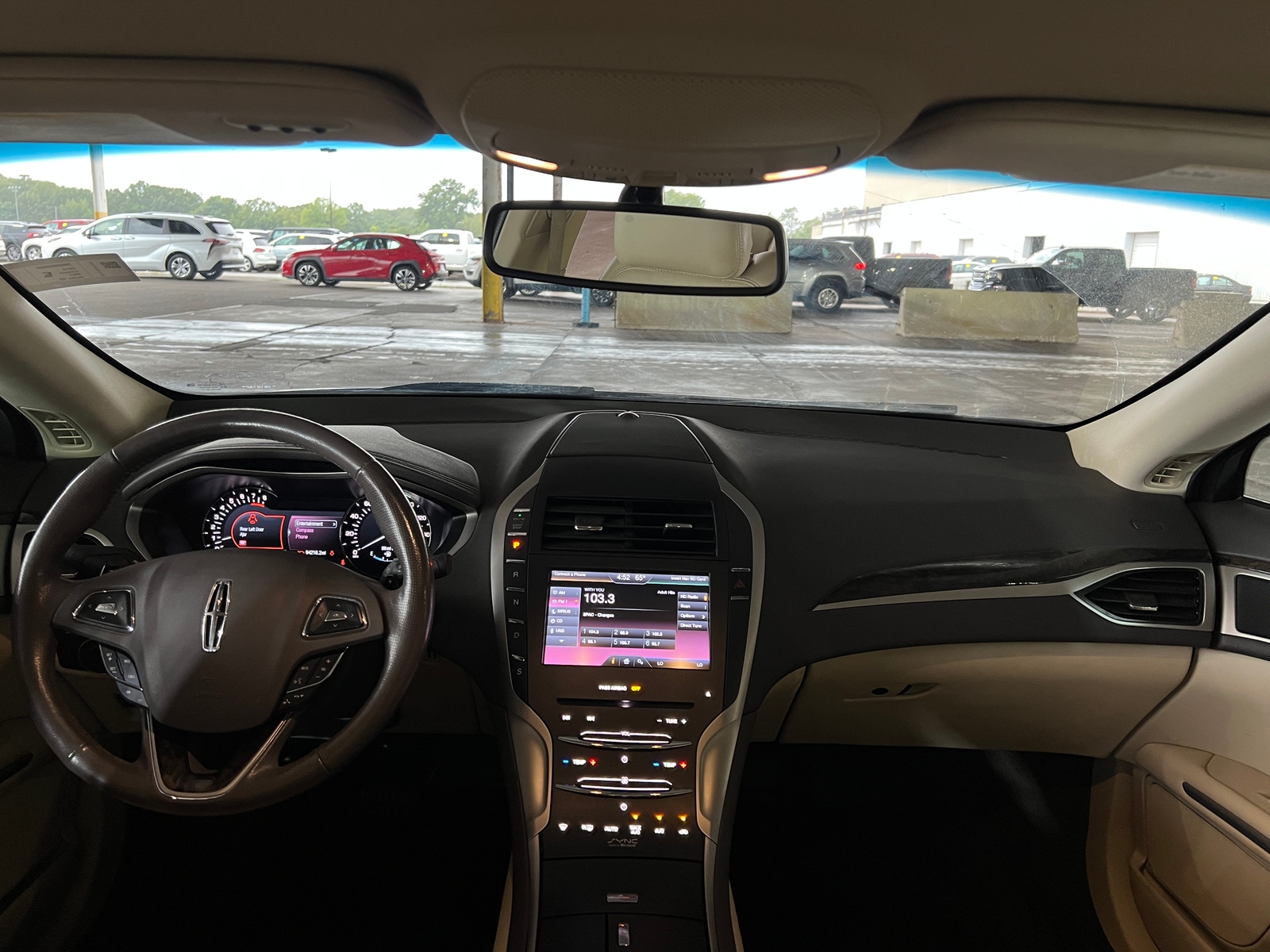 Thumbnail: 2014 Lincoln MKZ - 2