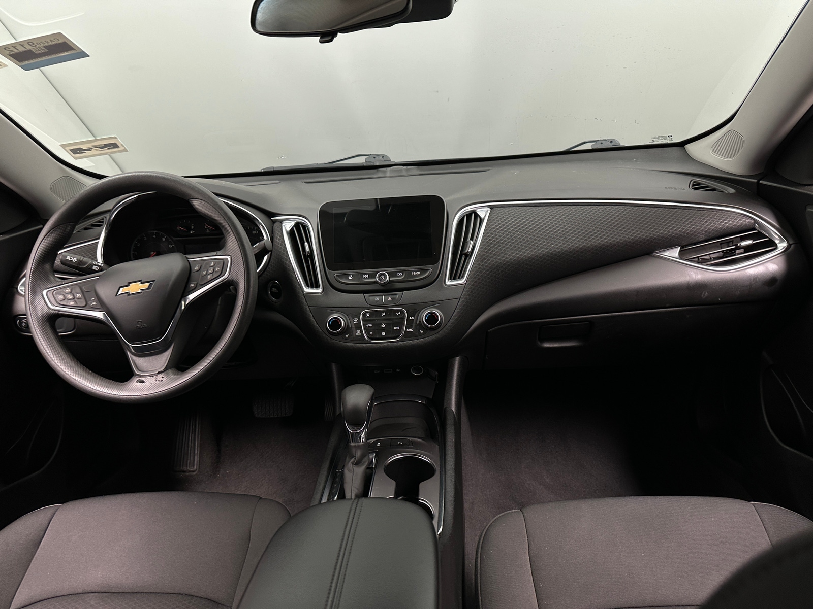 Thumbnail: 2021 Chevrolet Malibu - 3