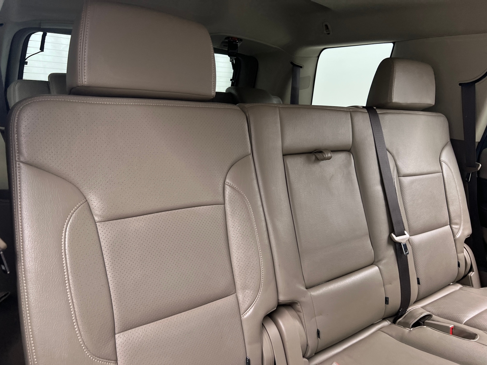 Thumbnail: 2017 Chevrolet Tahoe - 6