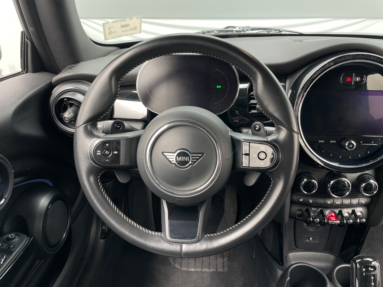 Thumbnail: 2024 MINI Cooper Convertible - 4