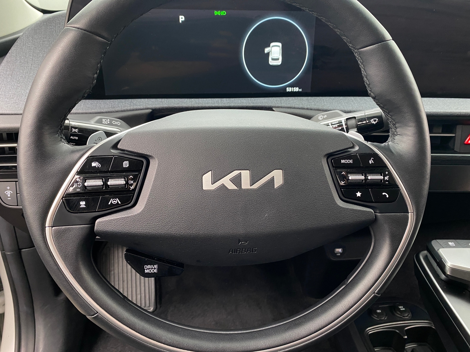 Thumbnail: 2022 Kia EV6 - 4