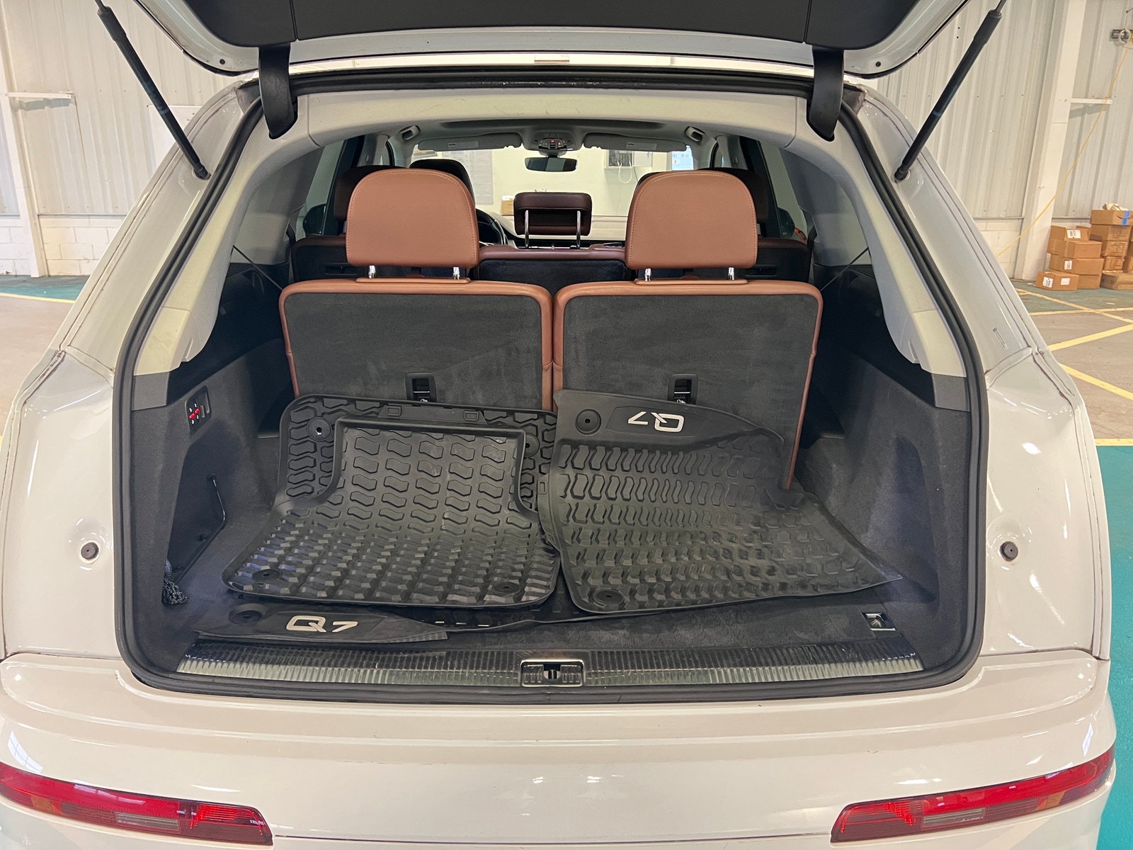 Thumbnail: 2019 Audi Q7 - 6