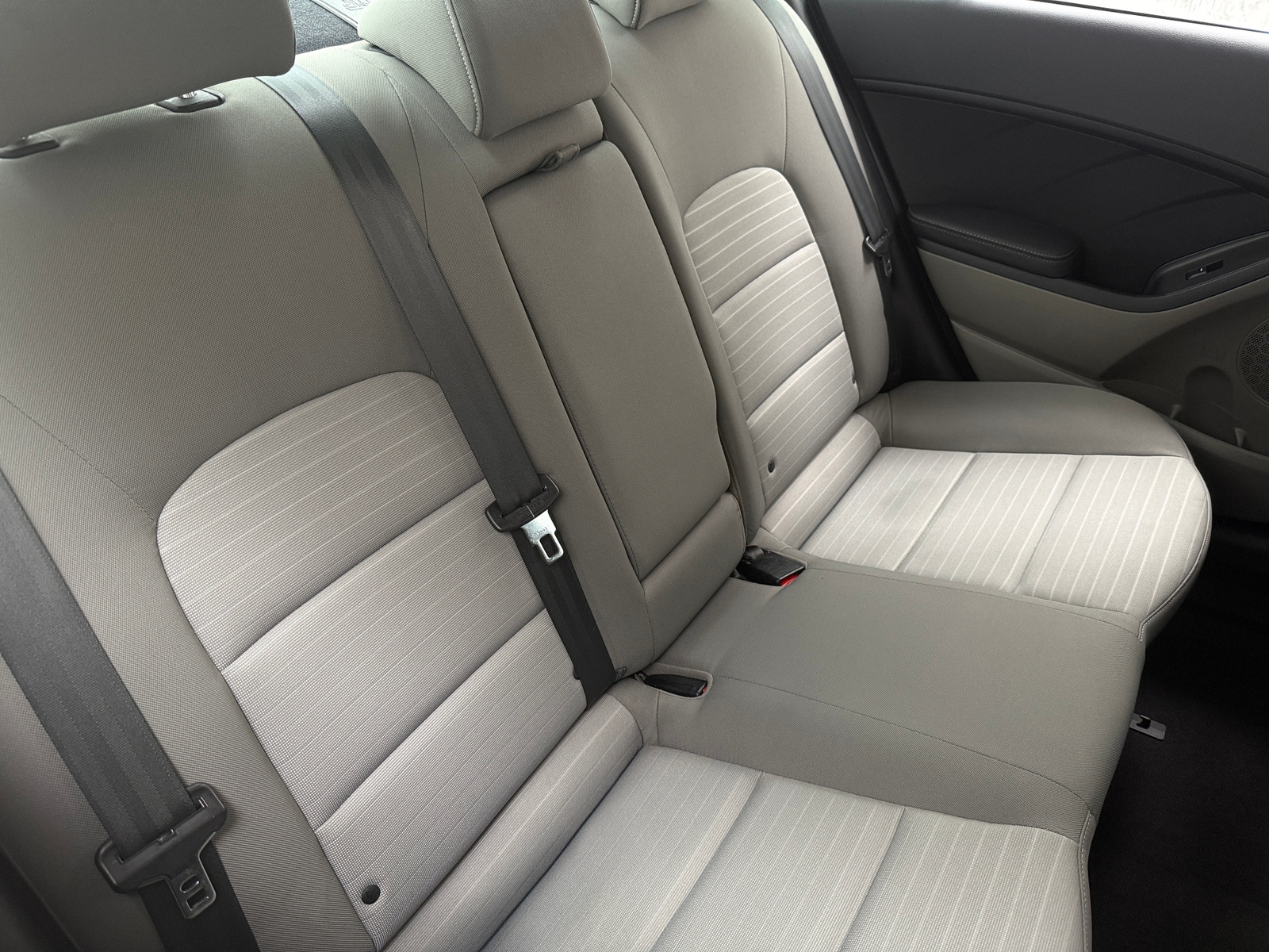 Thumbnail: 2016 Kia Forte - 6