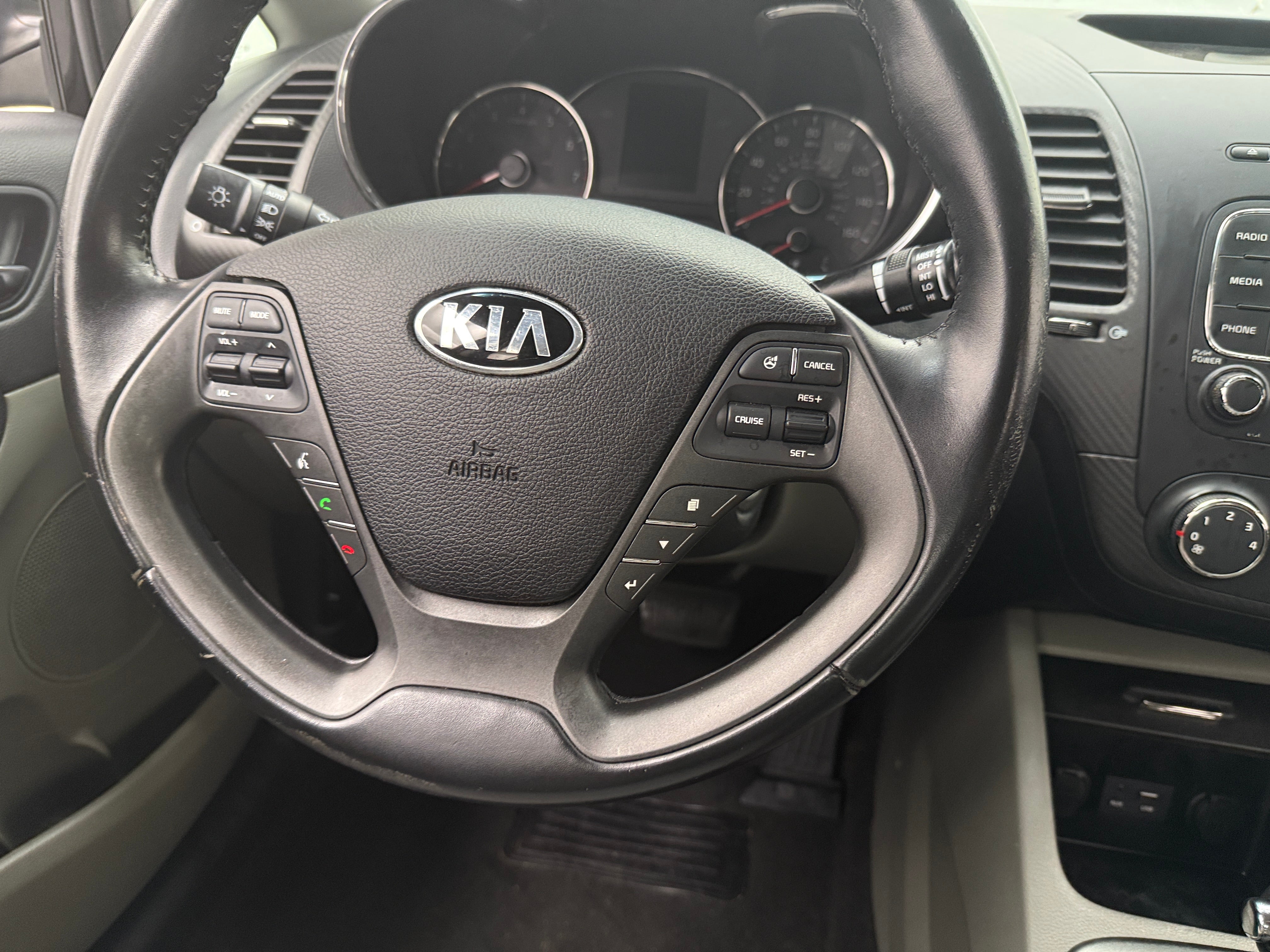 Used 2016 Kia Forte EX with VIN KNAFX4A84G5502294 for sale in Oak Creek, WI