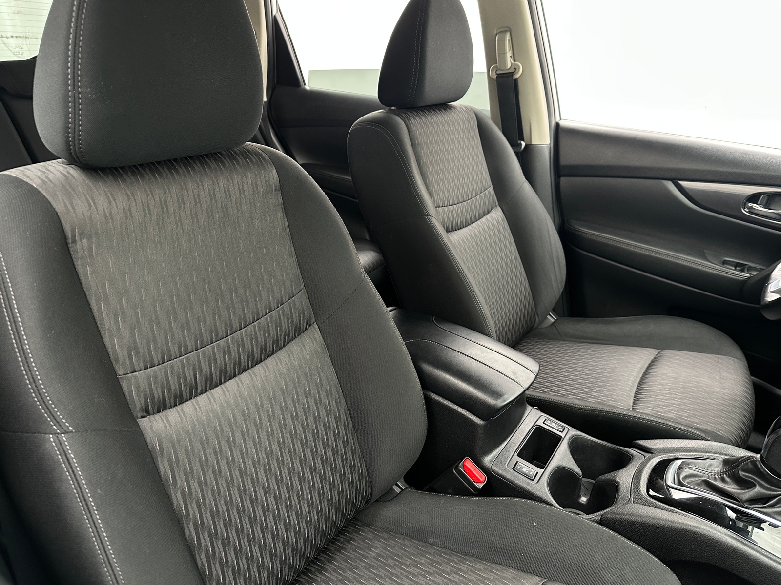 Thumbnail: 2020 Nissan Rogue - 2