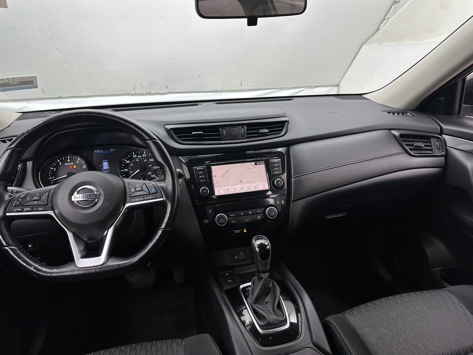 Thumbnail: 2020 Nissan Rogue - 3