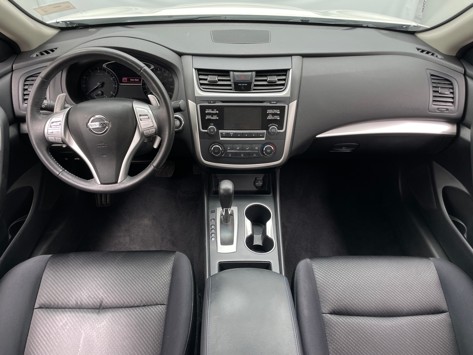 Thumbnail: 2017 Nissan Altima - 3