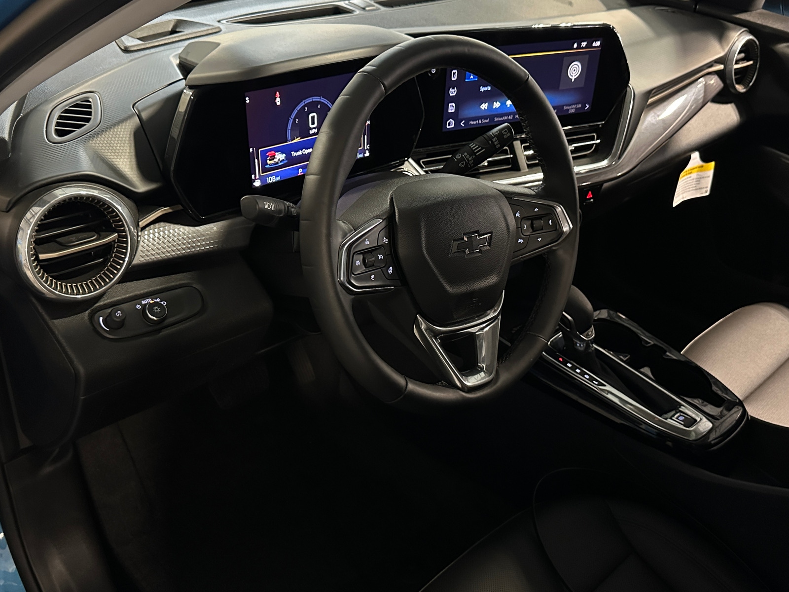 Thumbnail: 2025 Chevrolet Trax - 3