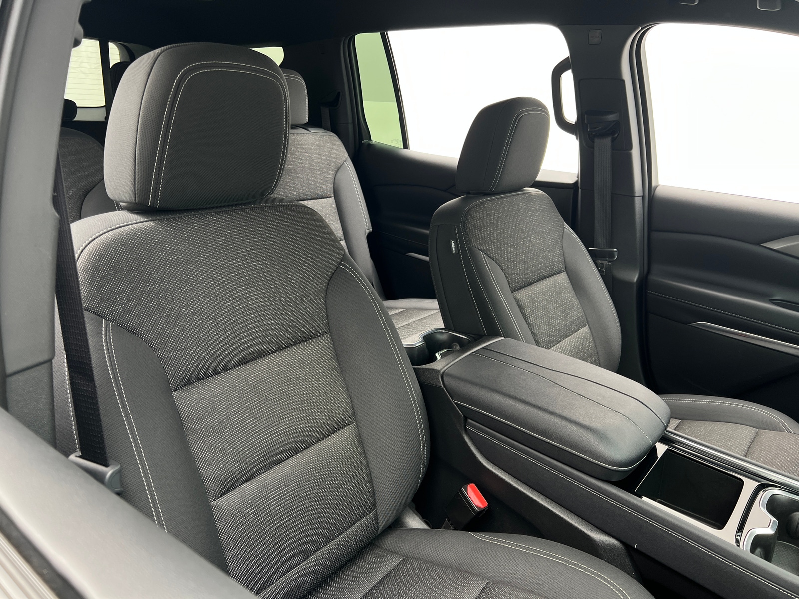 Thumbnail: 2025 Chevrolet Traverse - 2