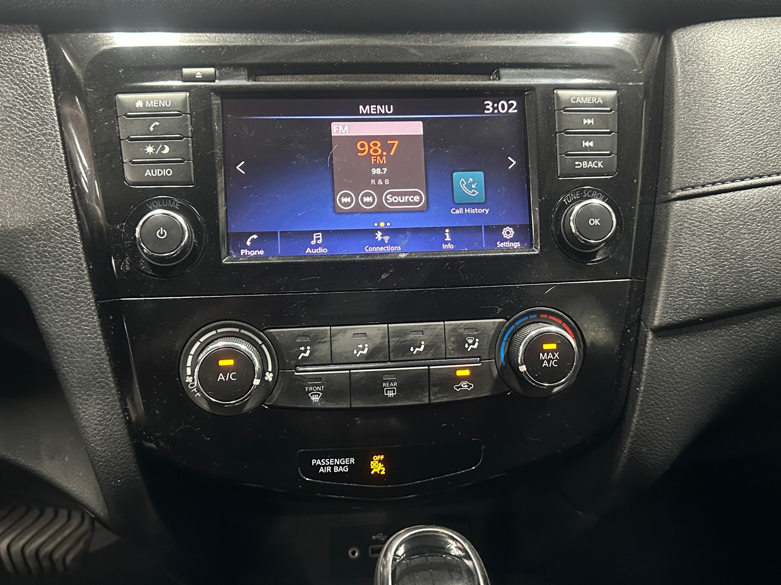 Thumbnail: 2018 Nissan Rogue - 4