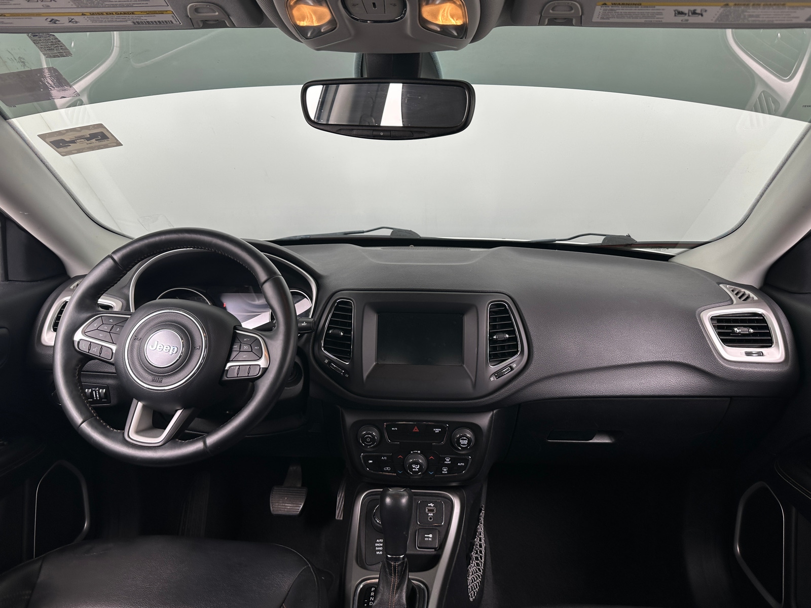 Thumbnail: 2017 Jeep Compass - 3