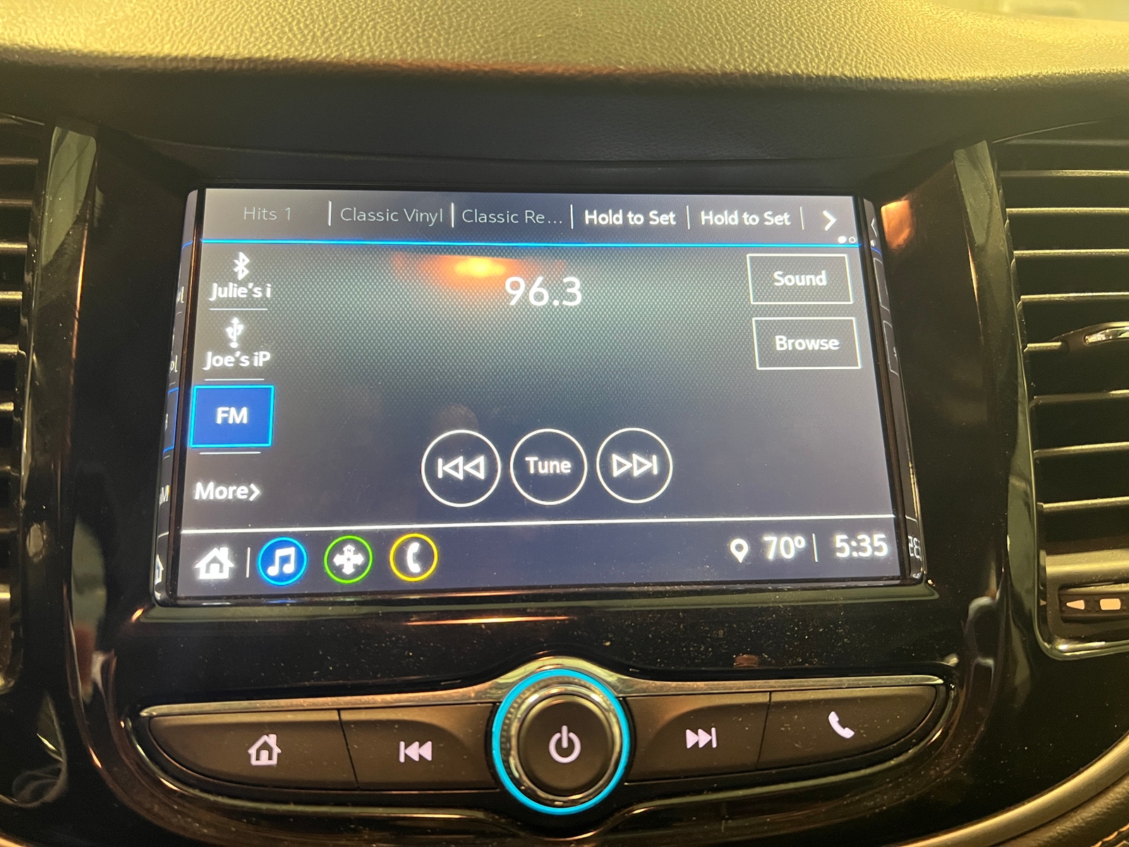 Thumbnail: 2018 Chevrolet Trax - 4