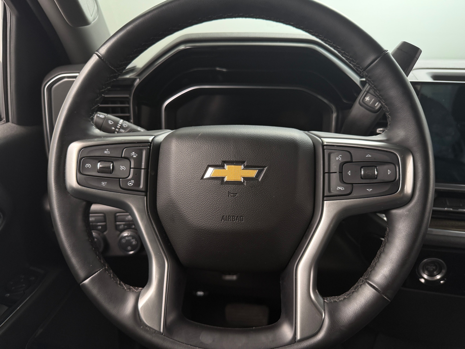 Thumbnail: 2023 Chevrolet Silverado 1500 - 5