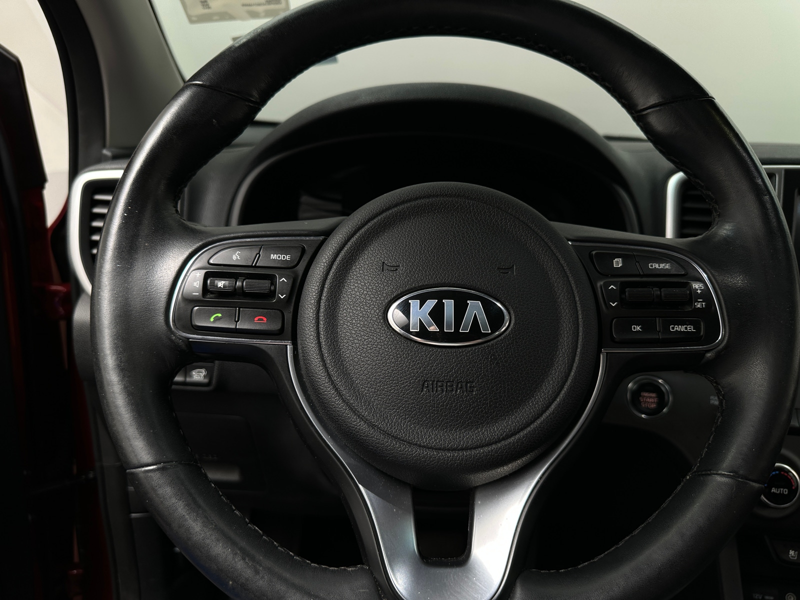 Thumbnail: 2017 Kia Sportage - 4