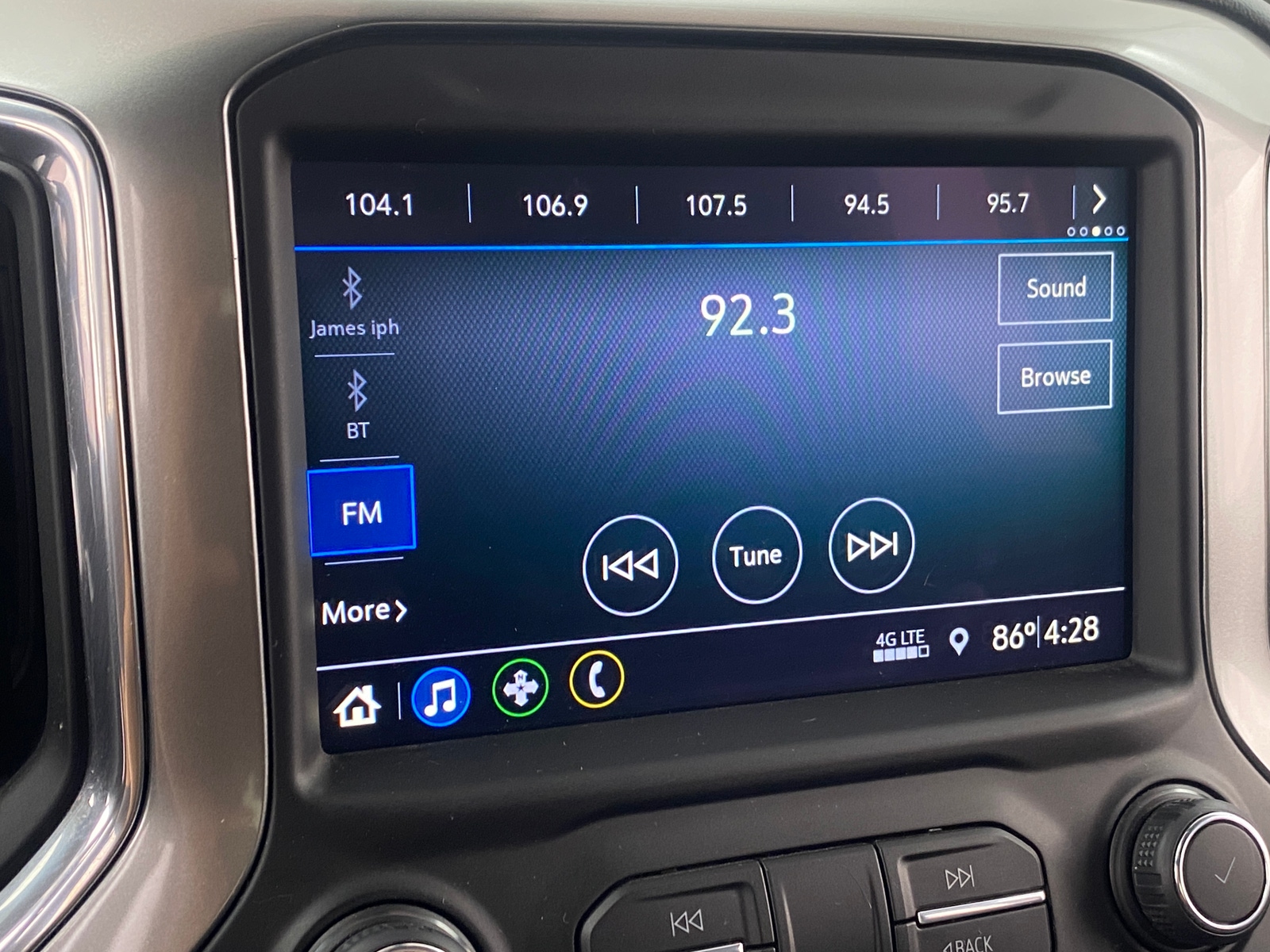 Thumbnail: 2019 Chevrolet Silverado 1500 - 4