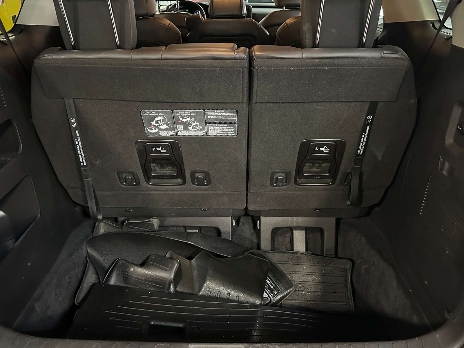 Thumbnail: 2023 Kia Carnival - 6