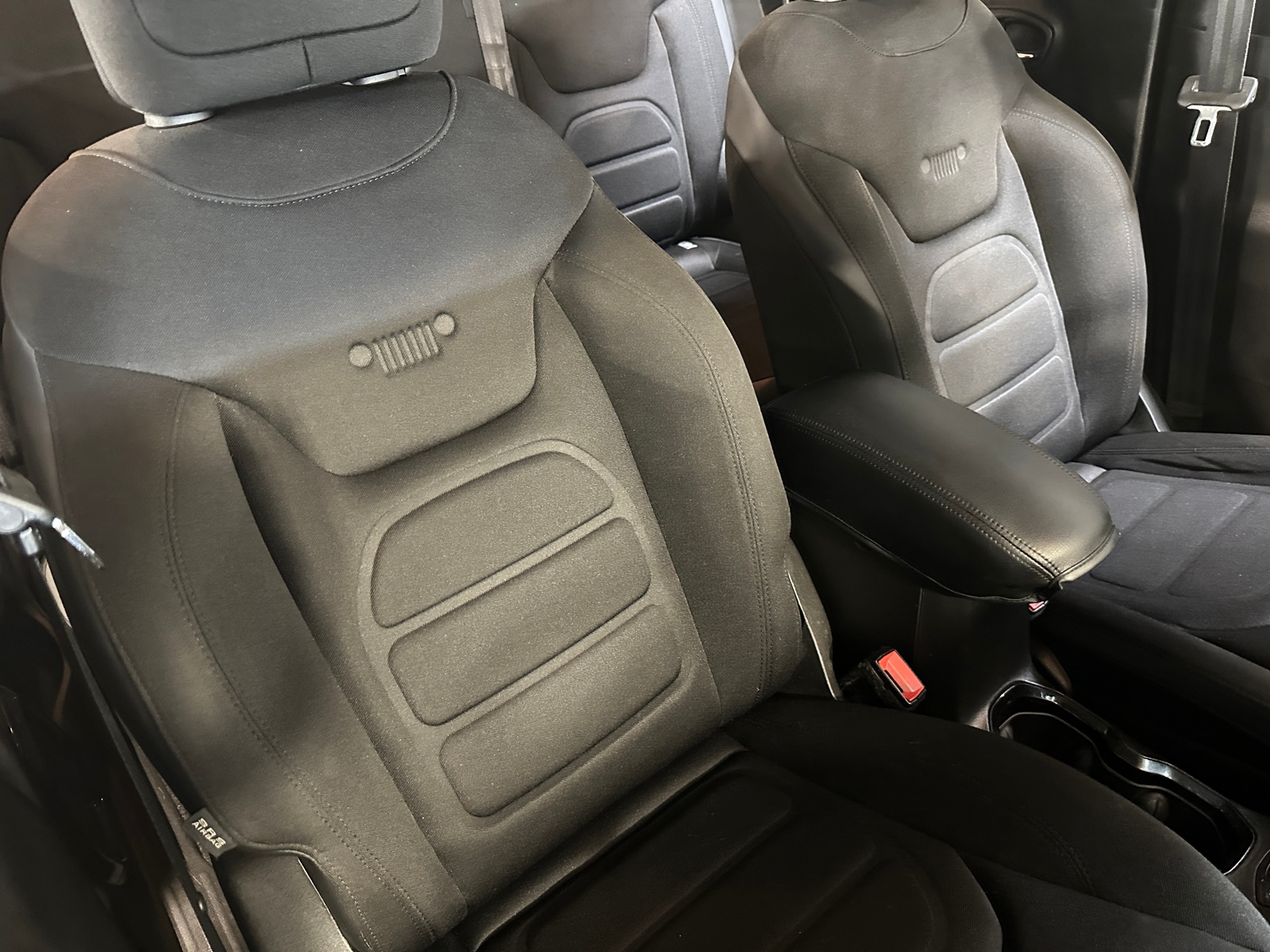 Thumbnail: 2017 Jeep Renegade - 2