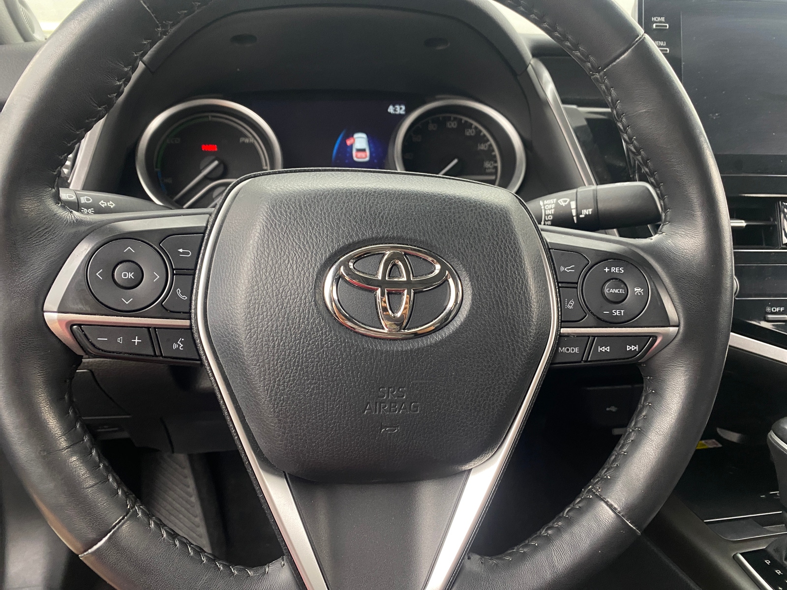 Thumbnail: 2022 Toyota Camry - 4