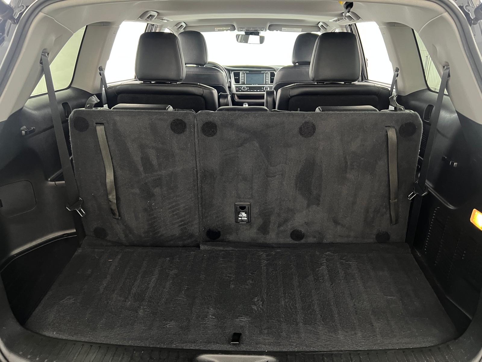 Thumbnail: 2019 Toyota Highlander - 6