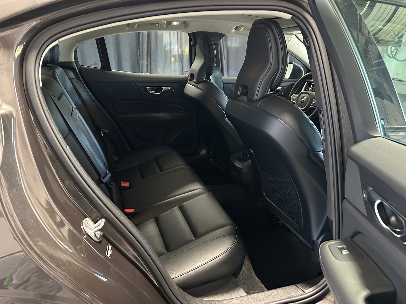 Thumbnail: 2025 Volvo S60 - 5