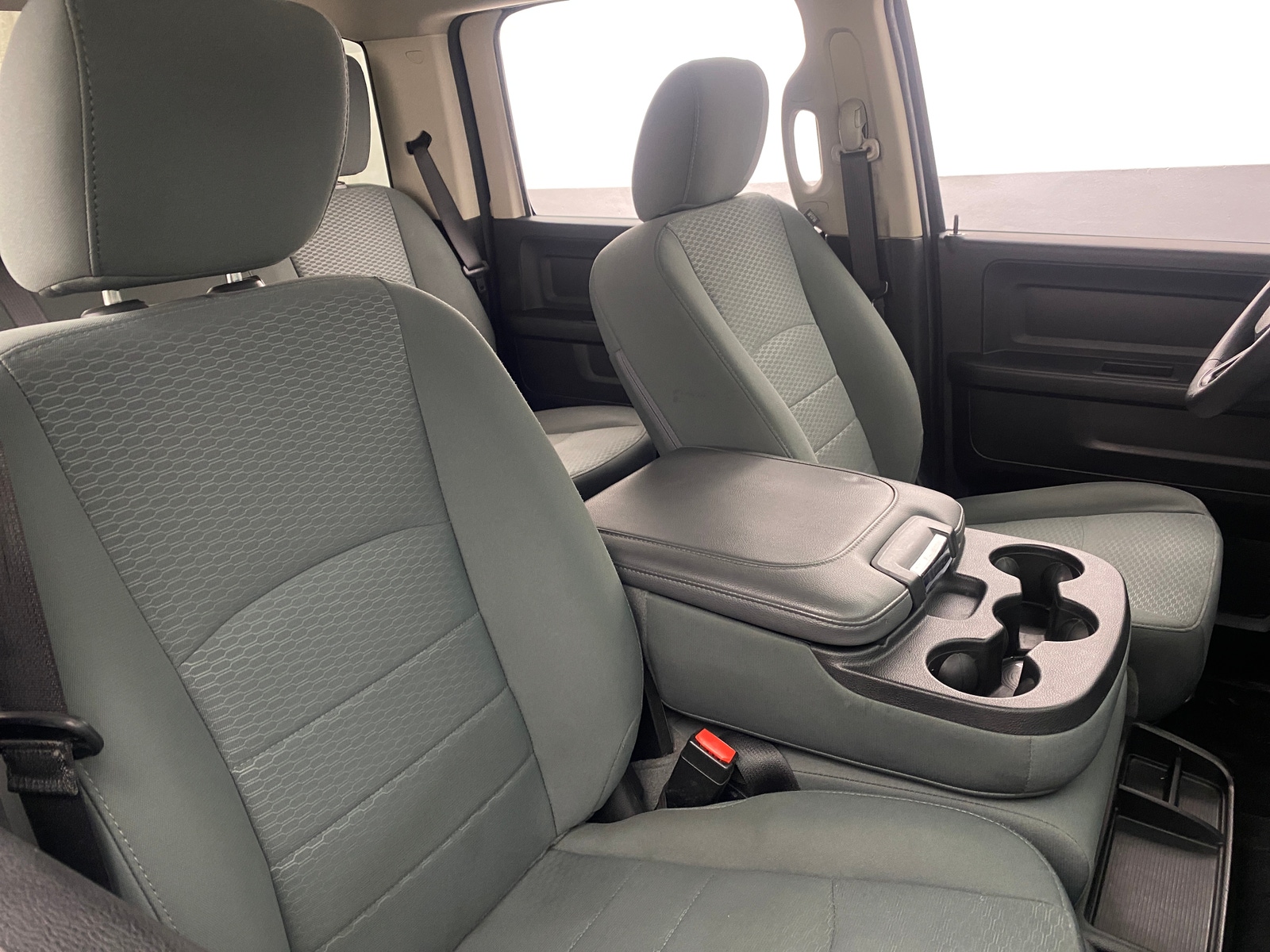 Thumbnail: 2019 RAM 1500 Classic - 2