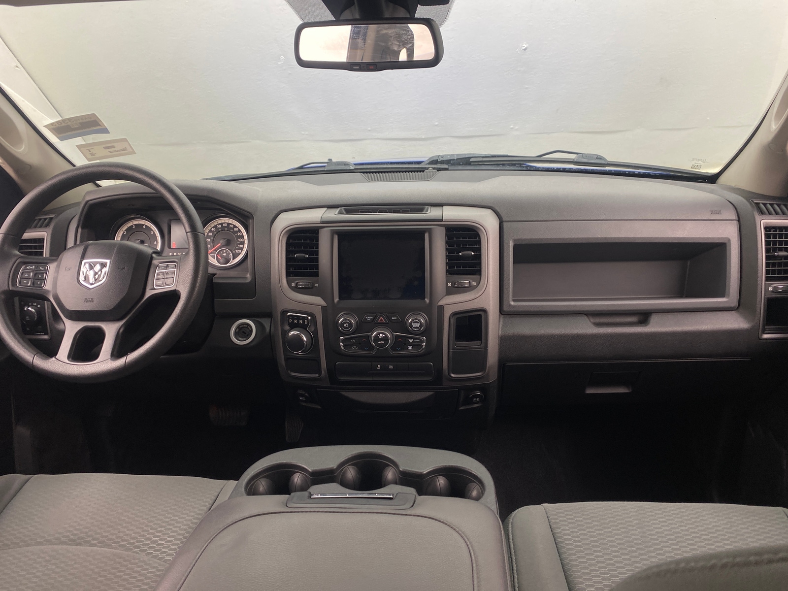 Thumbnail: 2019 RAM 1500 Classic - 3