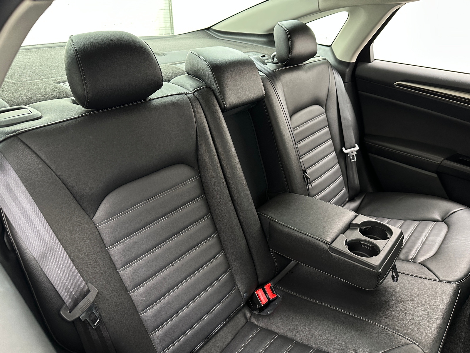 Thumbnail: 2013 Ford Fusion - 5
