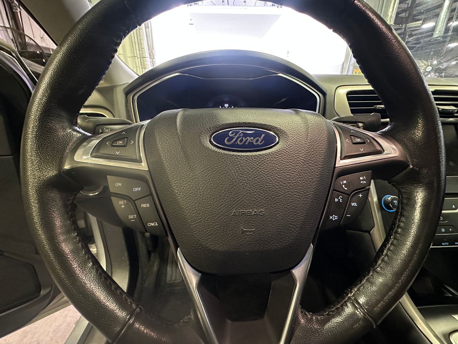 Thumbnail: 2013 Ford Fusion - 4