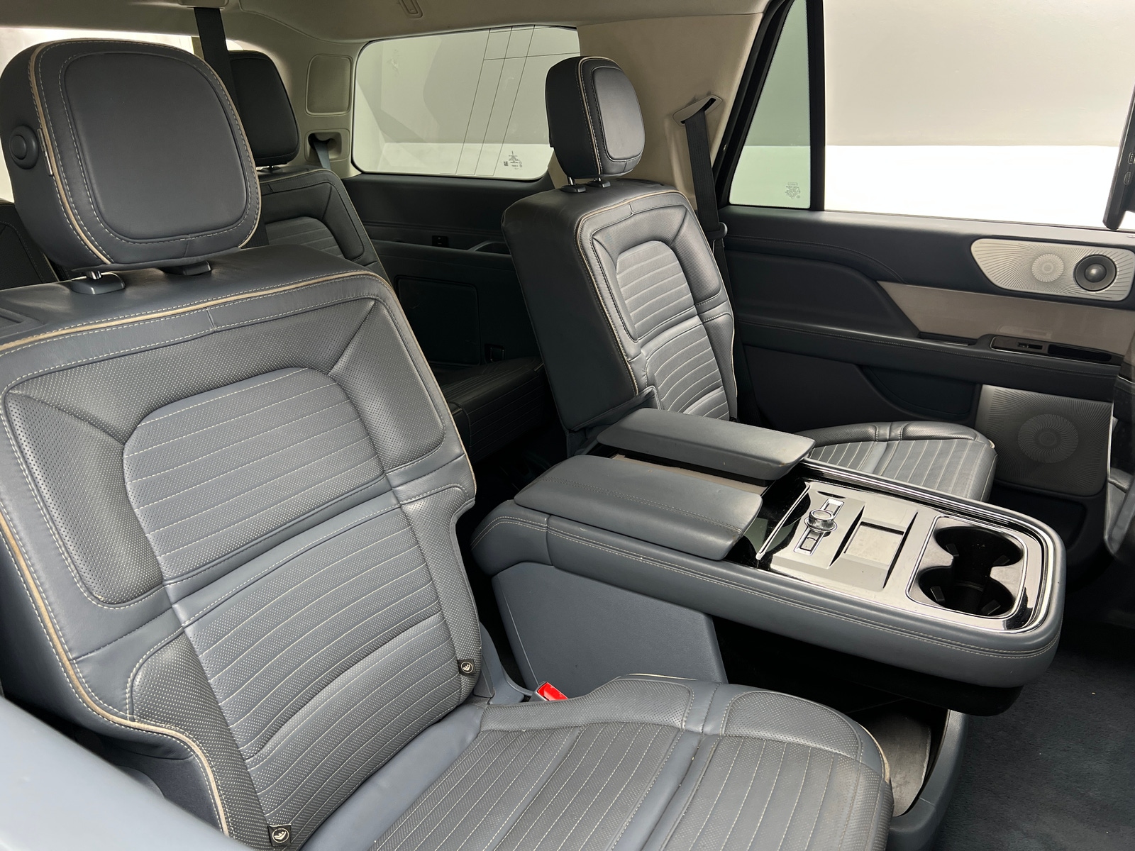 Thumbnail: 2018 Lincoln Navigator - 5