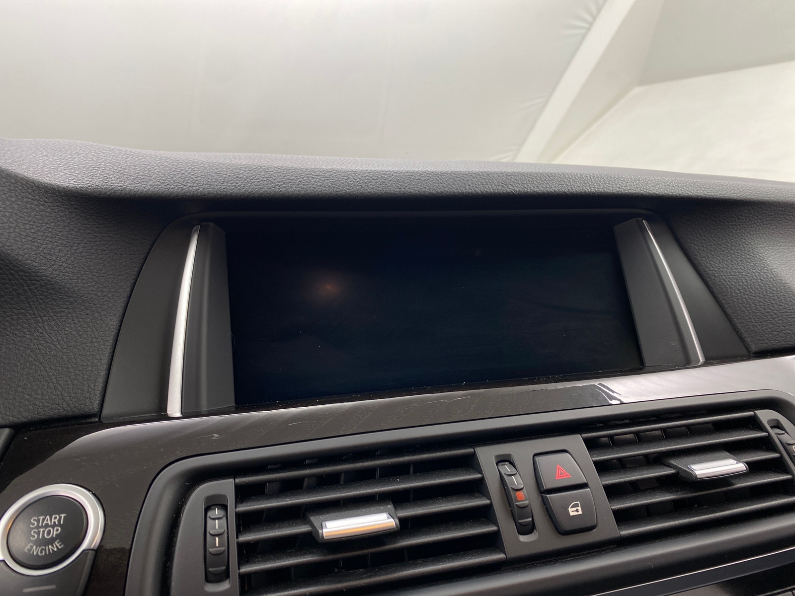 Thumbnail: 2014 BMW 5 Series - 3