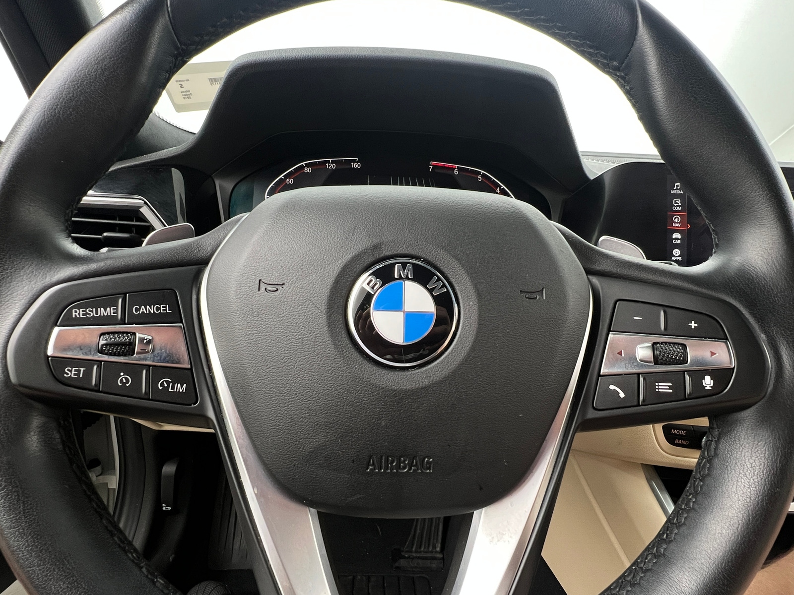Thumbnail: 2019 BMW 3 Series - 4