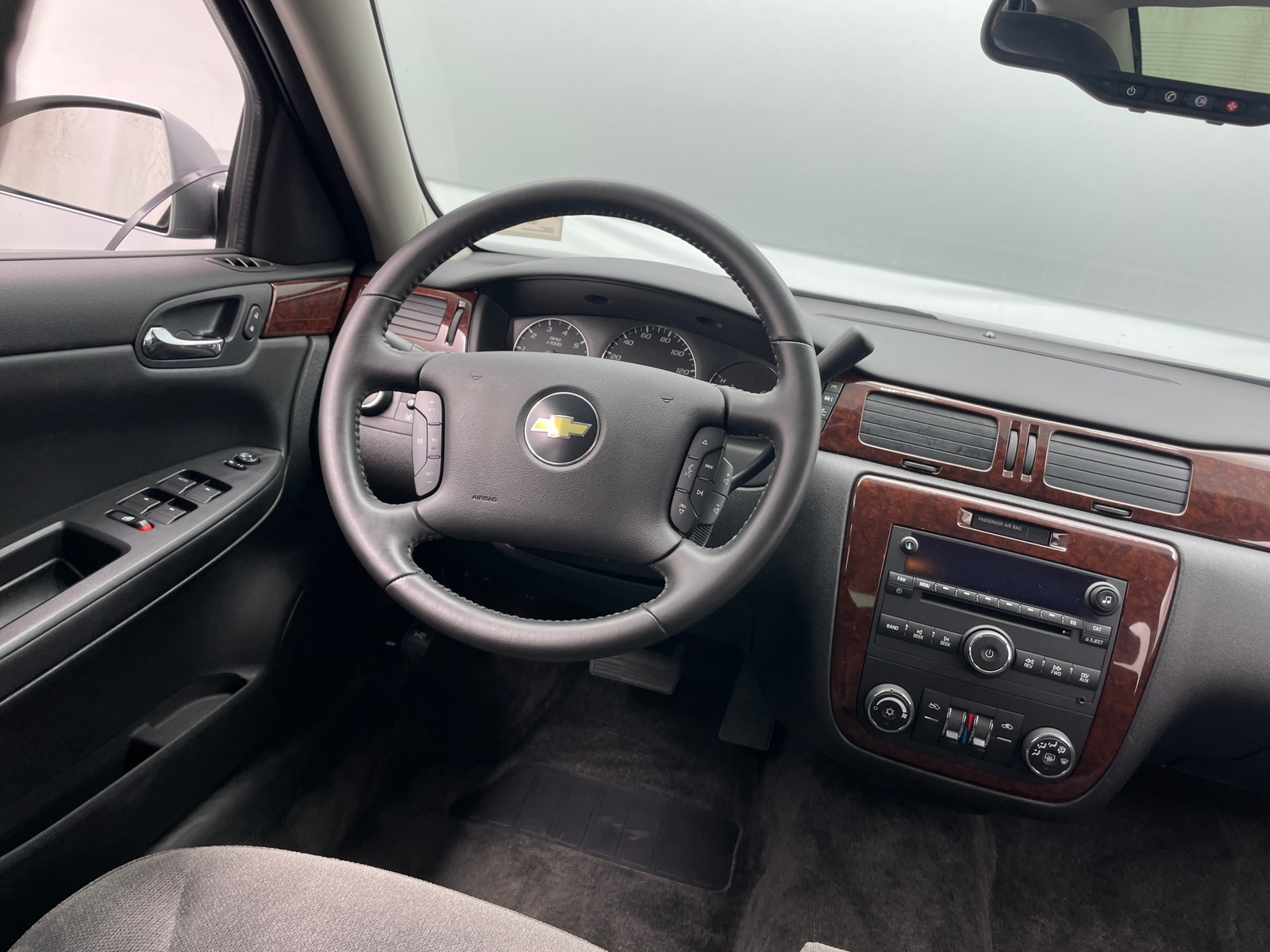 Thumbnail: 2010 Chevrolet Impala - 5