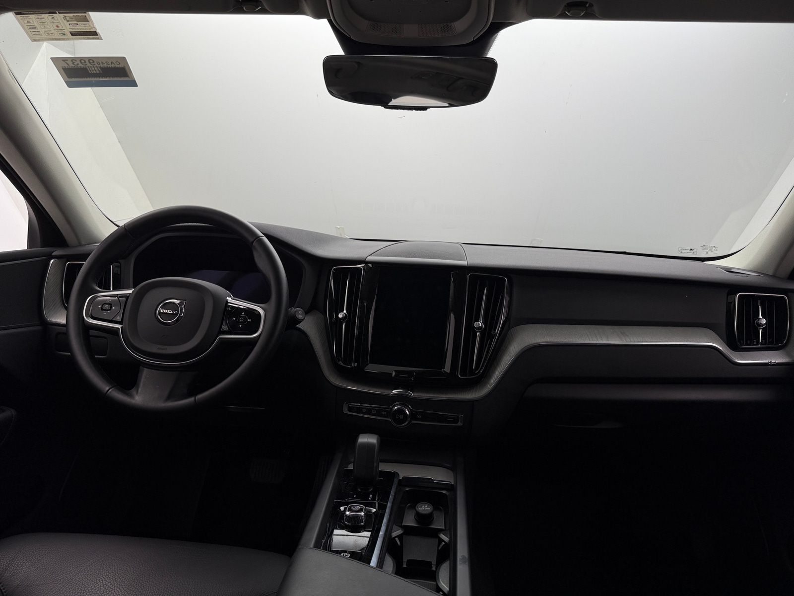 Thumbnail: 2025 Volvo XC60 - 2