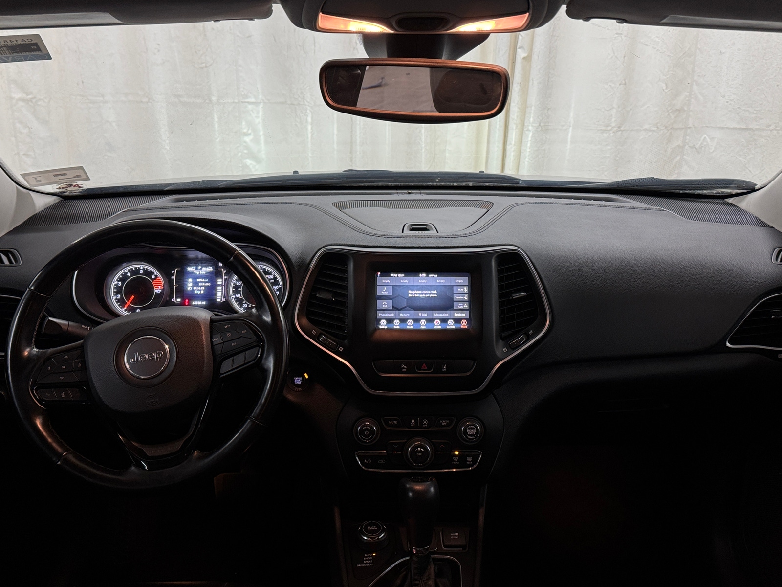Thumbnail: 2021 Jeep Cherokee - 3