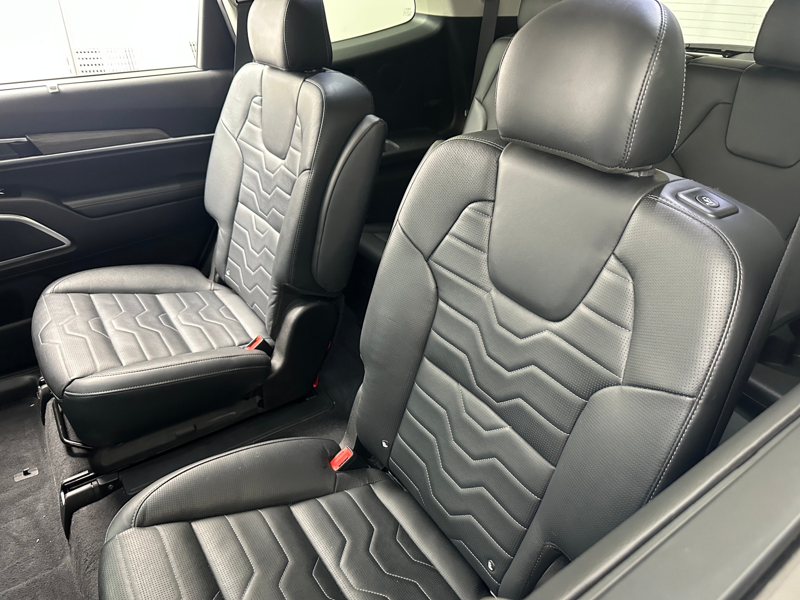 Thumbnail: 2022 Kia Telluride - 5