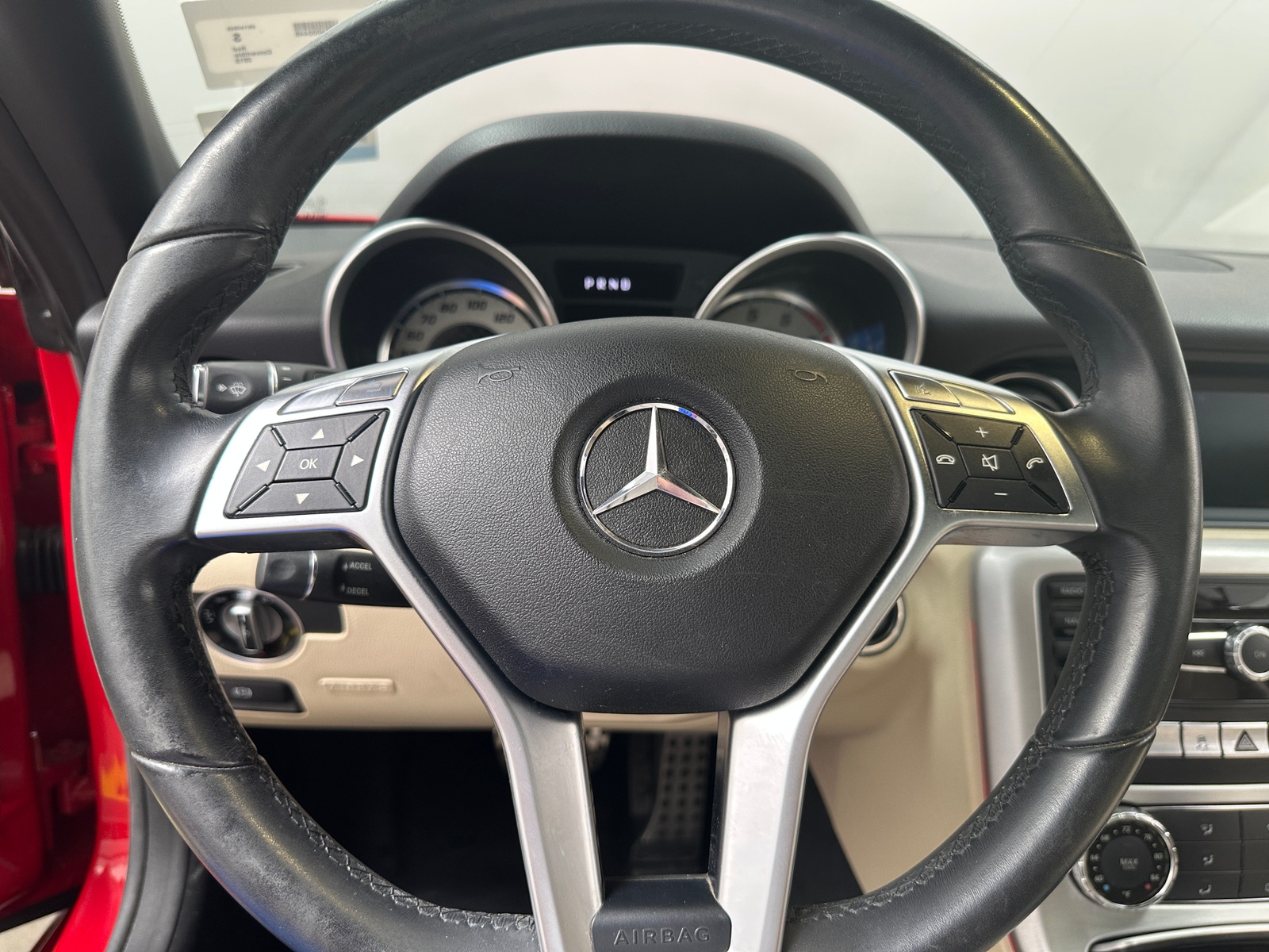 Thumbnail: 2013 Mercedes-Benz SLK - 4