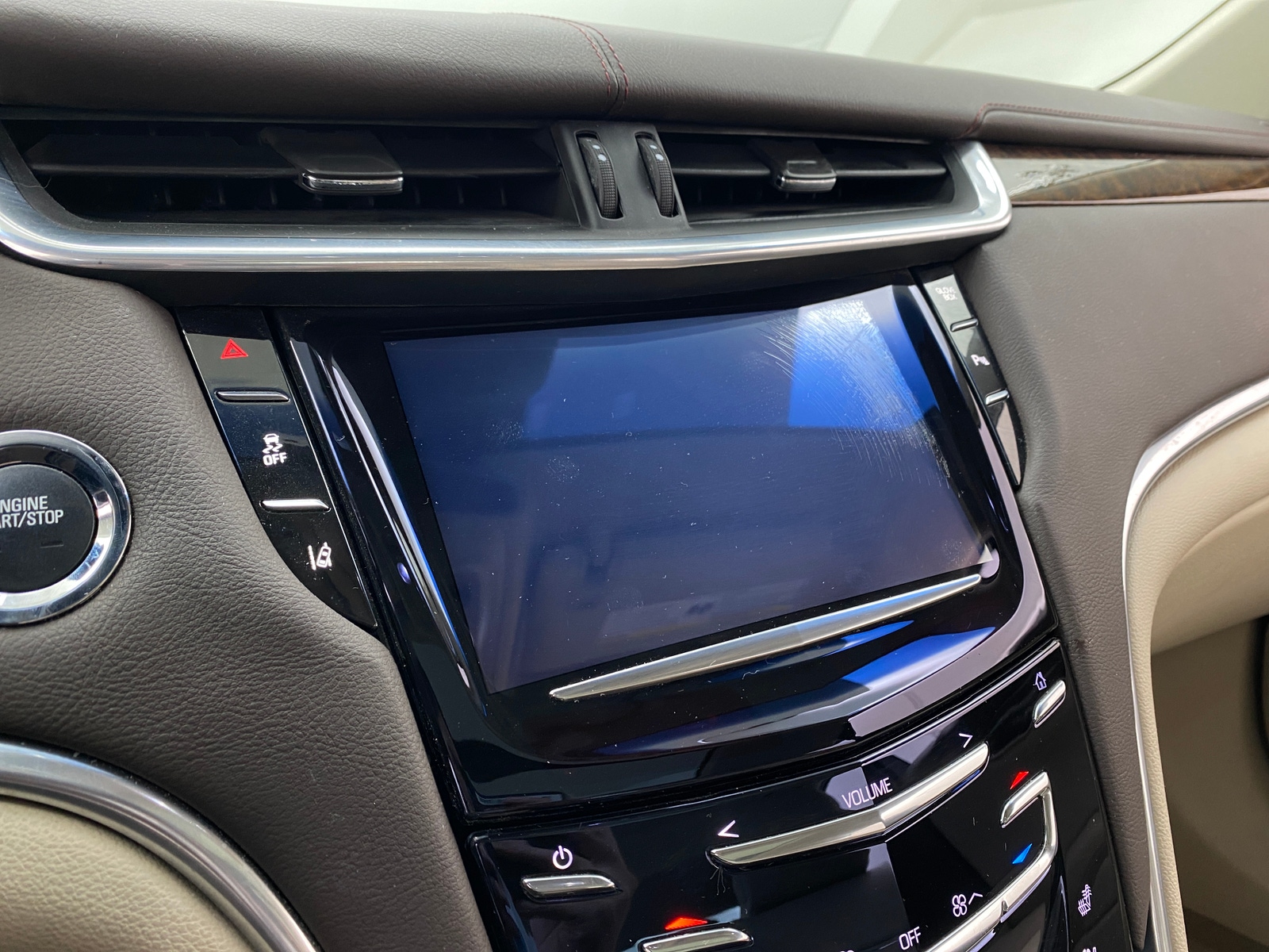 Thumbnail: 2013 Cadillac XTS - 3
