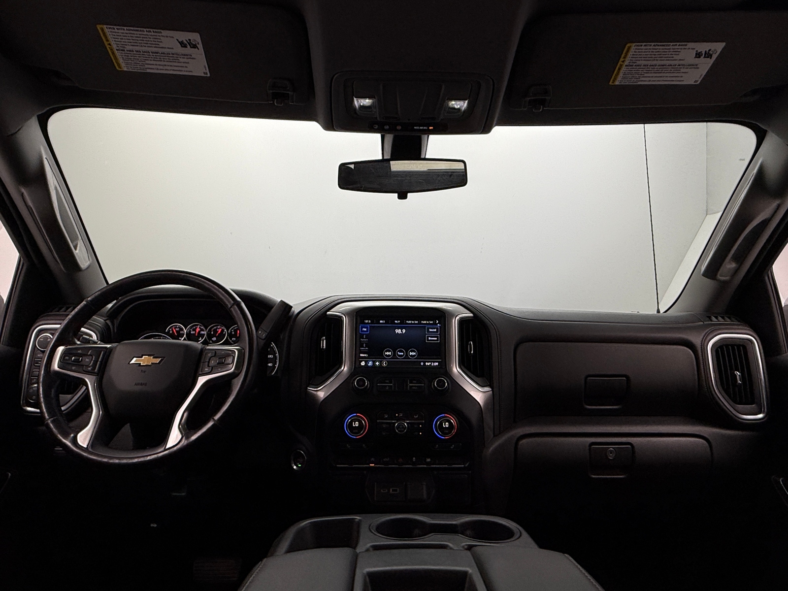 Thumbnail: 2019 Chevrolet Silverado 1500 - 3
