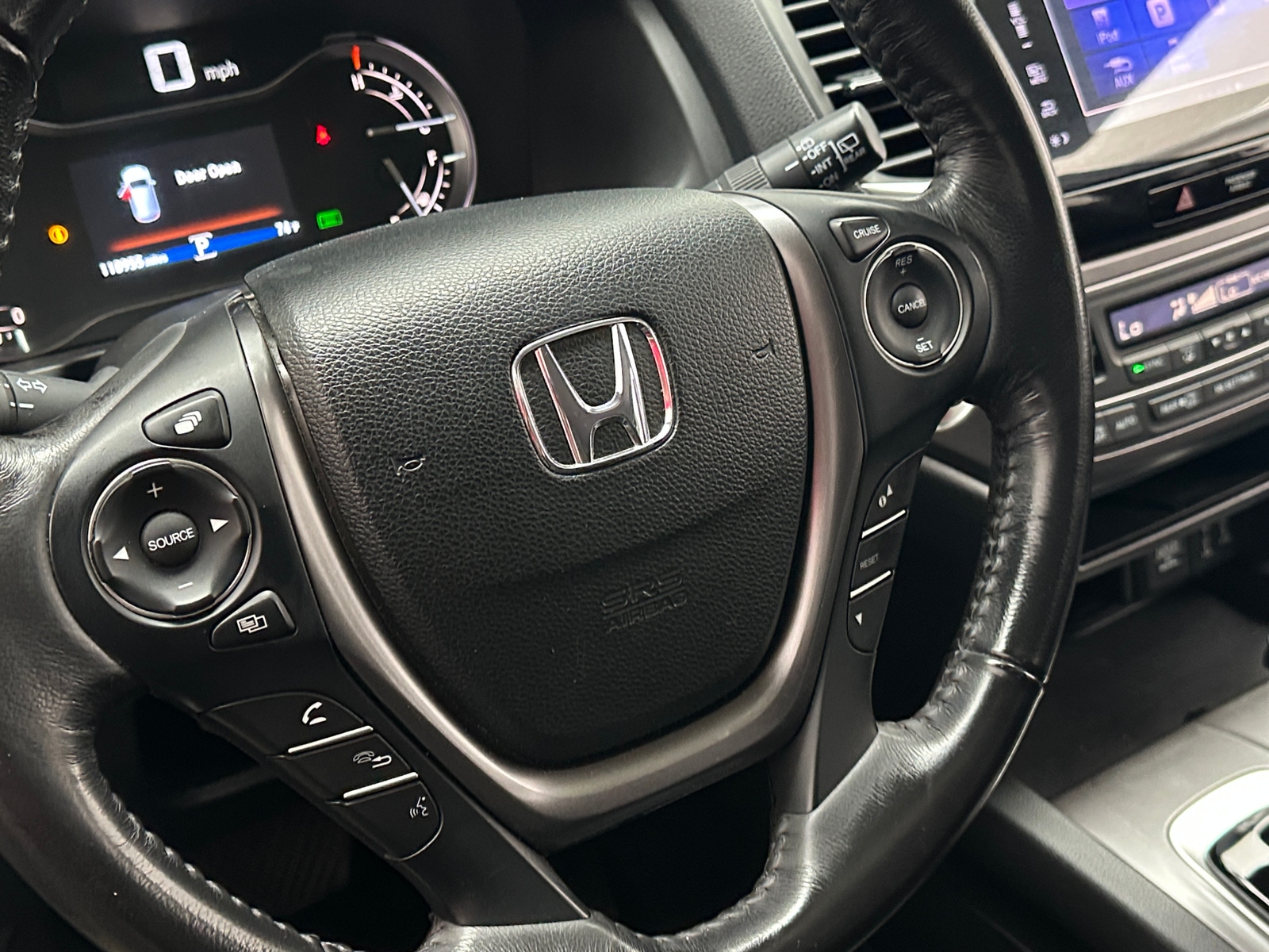 Thumbnail: 2018 Honda Pilot - 4