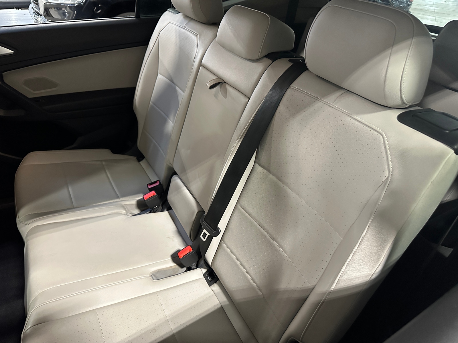 Thumbnail: 2021 Volkswagen Tiguan - 5