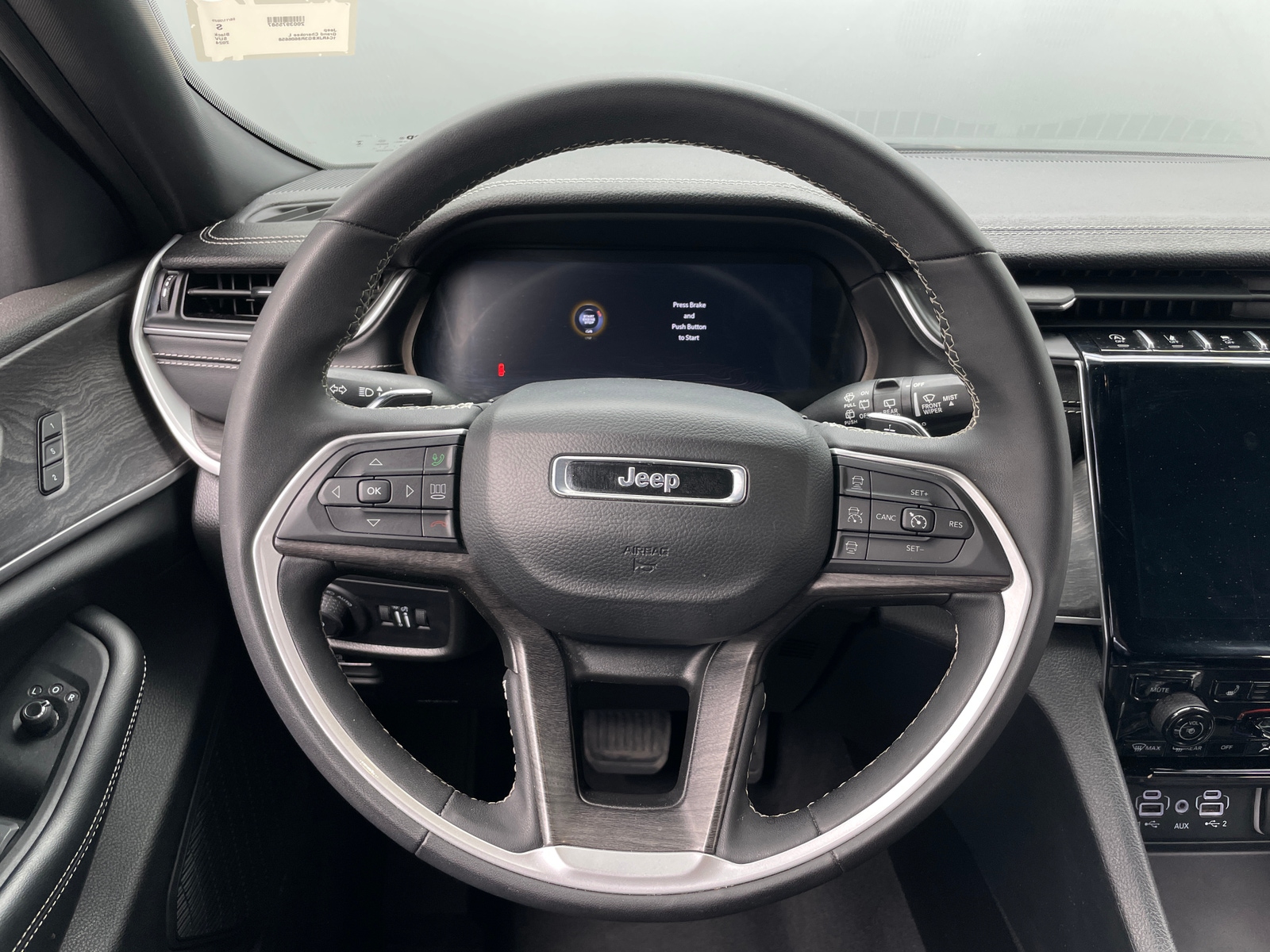 Thumbnail: 2024 Jeep Grand Cherokee L - 4