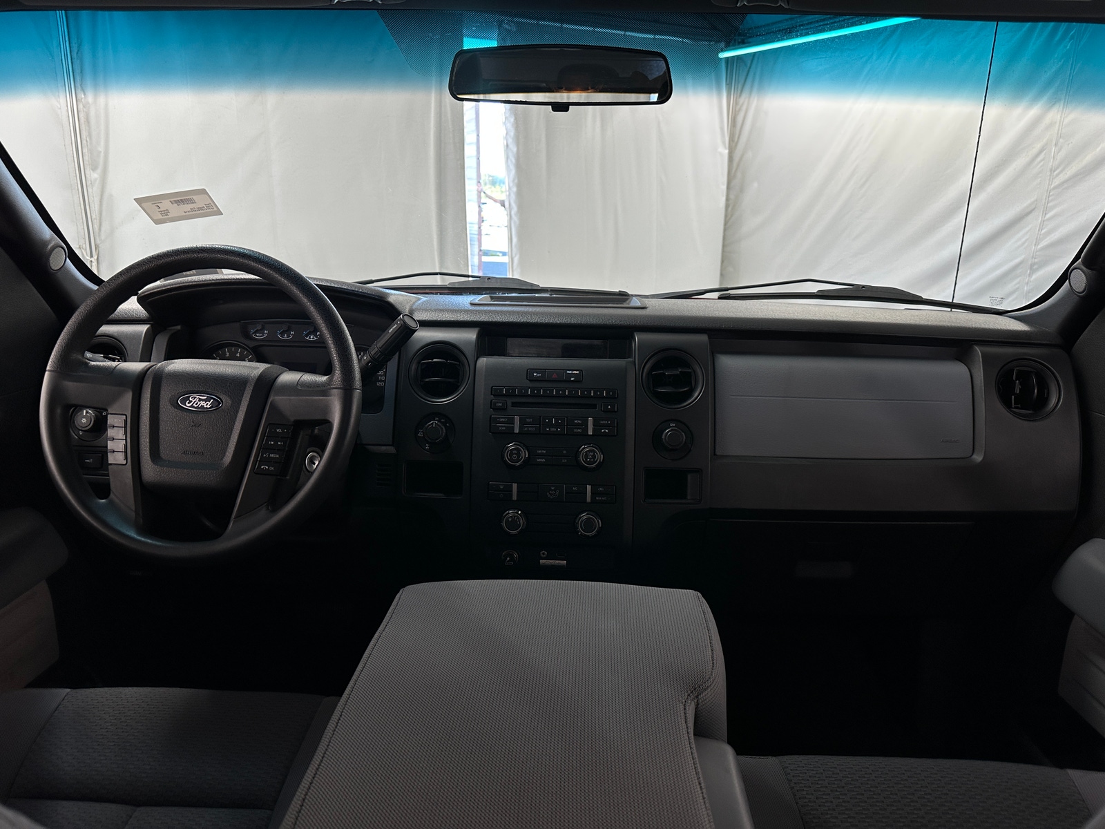 Thumbnail: 2014 Ford Econoline - 3