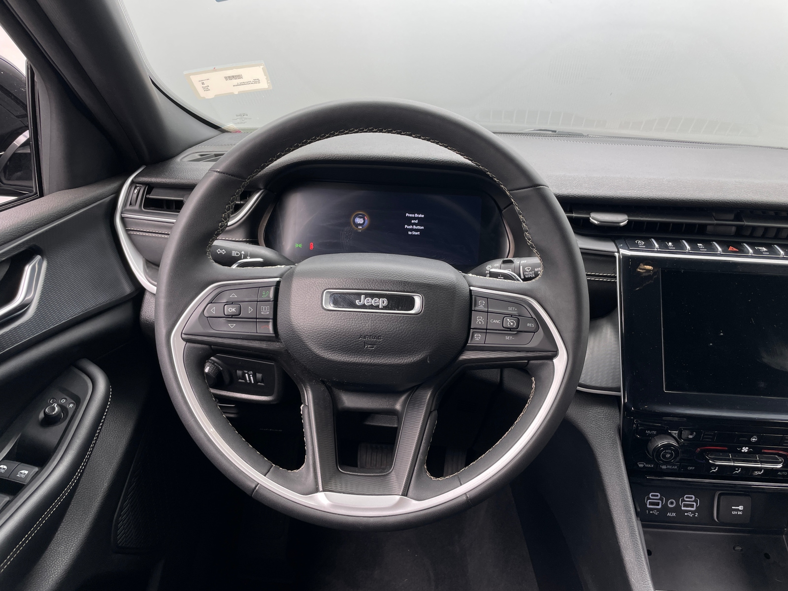 Thumbnail: 2024 Jeep Grand Cherokee L - 4